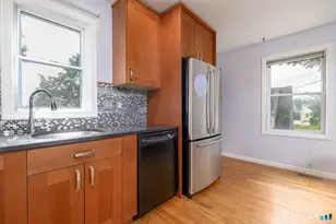 612 Black Rock Tpke, Fairfield, CT 06825 - Photo 8