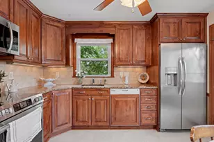 196 N Anthony St, Bridgeport, CT 06606 - Photo 8
