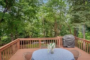 196 N Anthony St, Bridgeport, CT 06606 - Photo 12