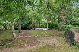 196 N Anthony St, Bridgeport, CT 06606 - Photo 28