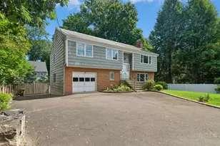 1646 Boston Post Rd, Darien, CT 06820 - Photo 2