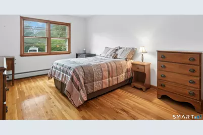 1646 Boston Post Road, Darien, CT 06820 - Photo 12