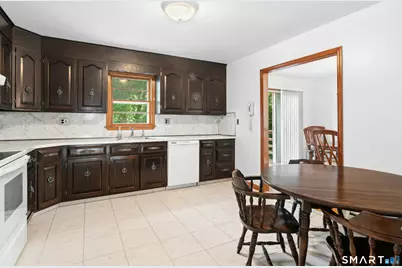 1646 Boston Post Road, Darien, CT 06820 - Photo 10