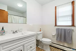 1646 Boston Post Rd, Darien, CT 06820 - Photo 20