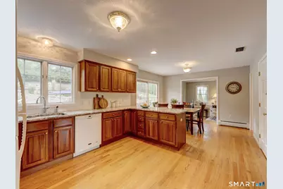 15 Horse Run Hill Road, Cromwell, CT 06416 - Photo 8