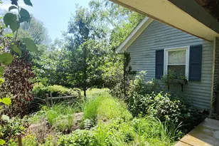 142 Fog Plain Rd, Waterford, CT 06385 - Photo 2