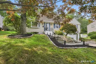 117 Hyde Rd, West Hartford, CT 06117 - Photo 2