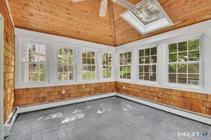 117 Hyde Rd, West Hartford, CT 06117 - Photo 26