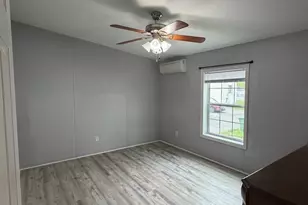 1950 N Broad St, Meriden, CT 06450 - Photo 16