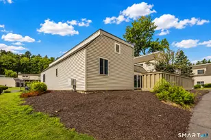 4 Carriage Dr, Simsbury, CT 06070 - Photo 28