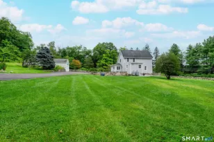 47 Middle River Rd, Danbury, CT 06811 - Photo 32