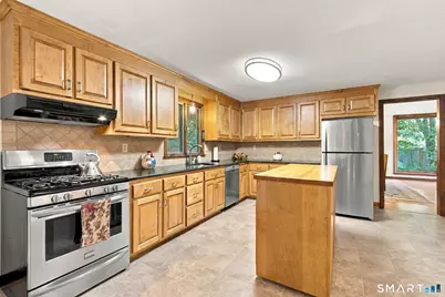 62 Wyneding Hill Road, Manchester, CT 06040 - Photo 10