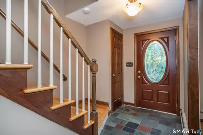 49 Farmstead Lane, Simsbury, CT 06092 - Photo 4