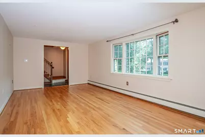 49 Farmstead Lane, Simsbury, CT 06092 - Photo 10