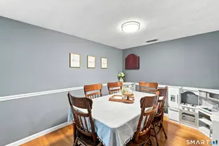 4 Clubhouse Dr, Cromwell, CT 06416 - Photo 8