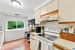 4 Clubhouse Dr, Cromwell, CT 06416 - Photo 10