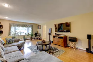 20 Christine Ln, South Windsor, CT 06074 - Photo 6
