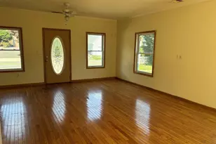 105 Welchs Point Rd, Milford, CT 06460 - Photo 6