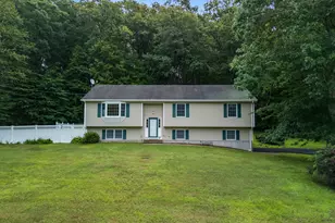 32 School House Rd, Preston, CT 06365 - Photo 2
