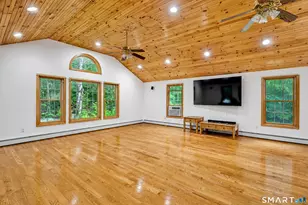 32 School House Rd, Preston, CT 06365 - Photo 6