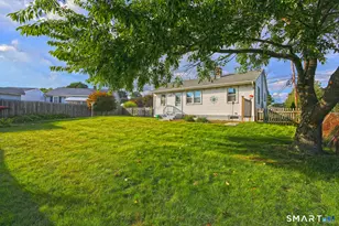 105 Skyline Dr, West Haven, CT 06516 - Photo 8