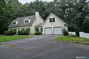 5 Lost Acres Rd, Norwich, CT 06360 - Photo 2