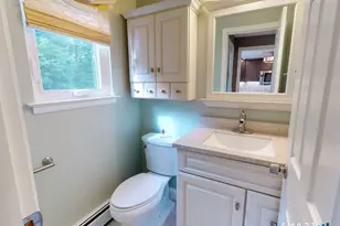 128 Highland St, Manchester, CT 06040 - Photo 8