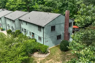 128 Highland St, Manchester, CT 06040 - Photo 2