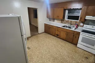 72 N First St, Meriden, CT 06451 - Photo 2