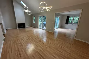 12 Canterbury Rd, Hamden, CT 06514 - Photo 2