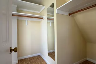 28 Davis St, Danbury, CT 06810 - Photo 12