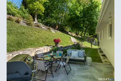61 Center Drive, Greenwich, CT 06870 - Photo 4
