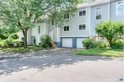 19 Sunridge Lane #19, Cromwell, CT 06416 - Photo 2