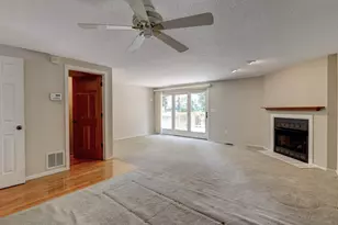 19 Sun Ridge Ln, Cromwell, CT 06416 - Photo 10
