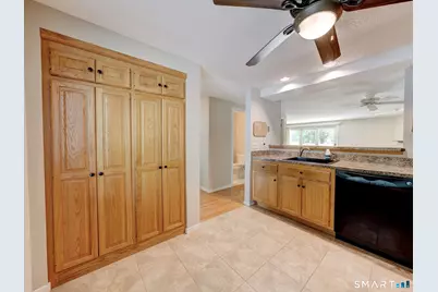 19 Sunridge Lane #19, Cromwell, CT 06416 - Photo 14
