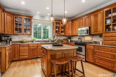 513 Tryon Street, Glastonbury, CT 06073 - Photo 6