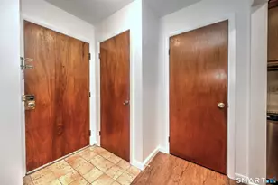 20 Leslie Rd, Bridgeport, CT 06606 - Photo 18