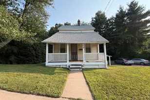 539 Bloomfield Ave, Windsor, CT 06095 - Photo 2