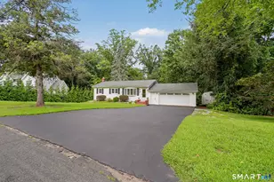 12 Cedarwood Ln, Shelton, CT 06484 - Photo 28