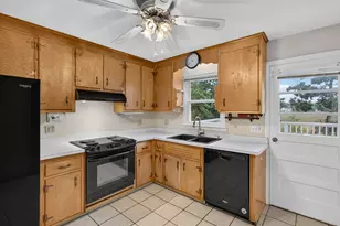 71 Knollwood Dr, Old Saybrook, CT 06475 - Photo 10