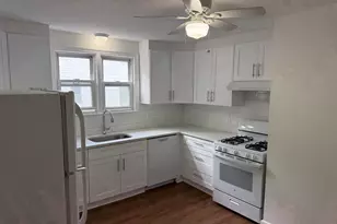 181 Fox St, Bridgeport, CT 06605 - Photo 2