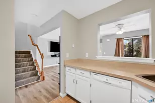 85 N Main St, East Hampton, CT 06424 - Photo 8