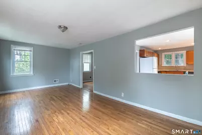 166 Earl Avenue, Bridgeport, CT 06606 - Photo 2