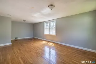 166 Earl Ave, Bridgeport, CT 06606 - Photo 14
