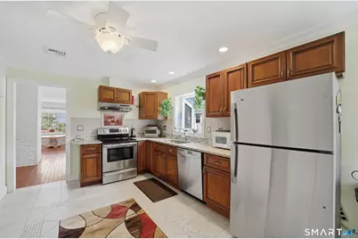 22 Lyon Avenue, Greenwich, CT 06830 - Photo 12