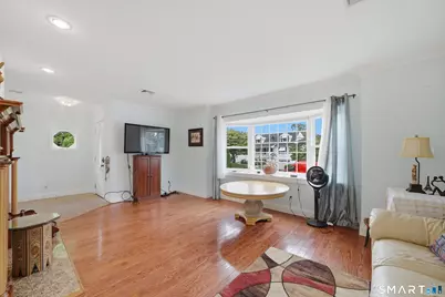22 Lyon Avenue, Greenwich, CT 06830 - Photo 8