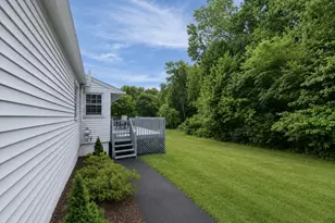36 Norman Rd, Hamden, CT 06514 - Photo 26