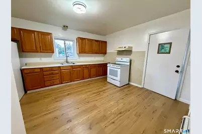 40 Lincoln Avenue #2, Danbury, CT 06810 - Photo 1