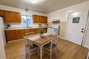 40 Lincoln Ave, Danbury, CT 06810 - Photo 2