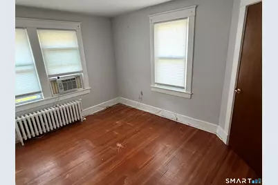 35 Faucett Street, Stamford, CT 06906 - Photo 16